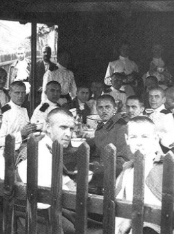 Кадеты Крымского кадетского корпуса в летней столовой.  1929.
